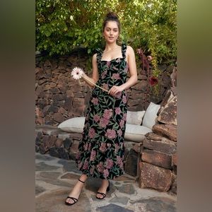 Lulu’s Floral Velvet Midi Dress Size Medium
